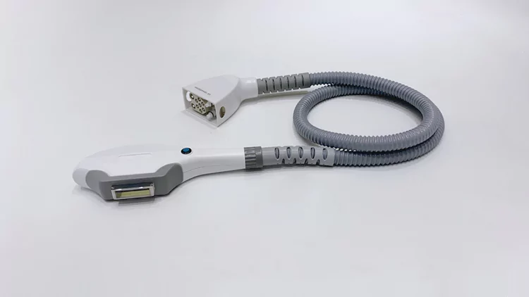 SHR handpiece with sapphire cooling head